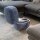 THE LOUNGER – 2 in 1 Design-Sitzhocker & Shiatsu Fußmassagegerät mit Wärmefunktion / Pouf / Fußhocker / elektrische Fußmassage im Premium Design